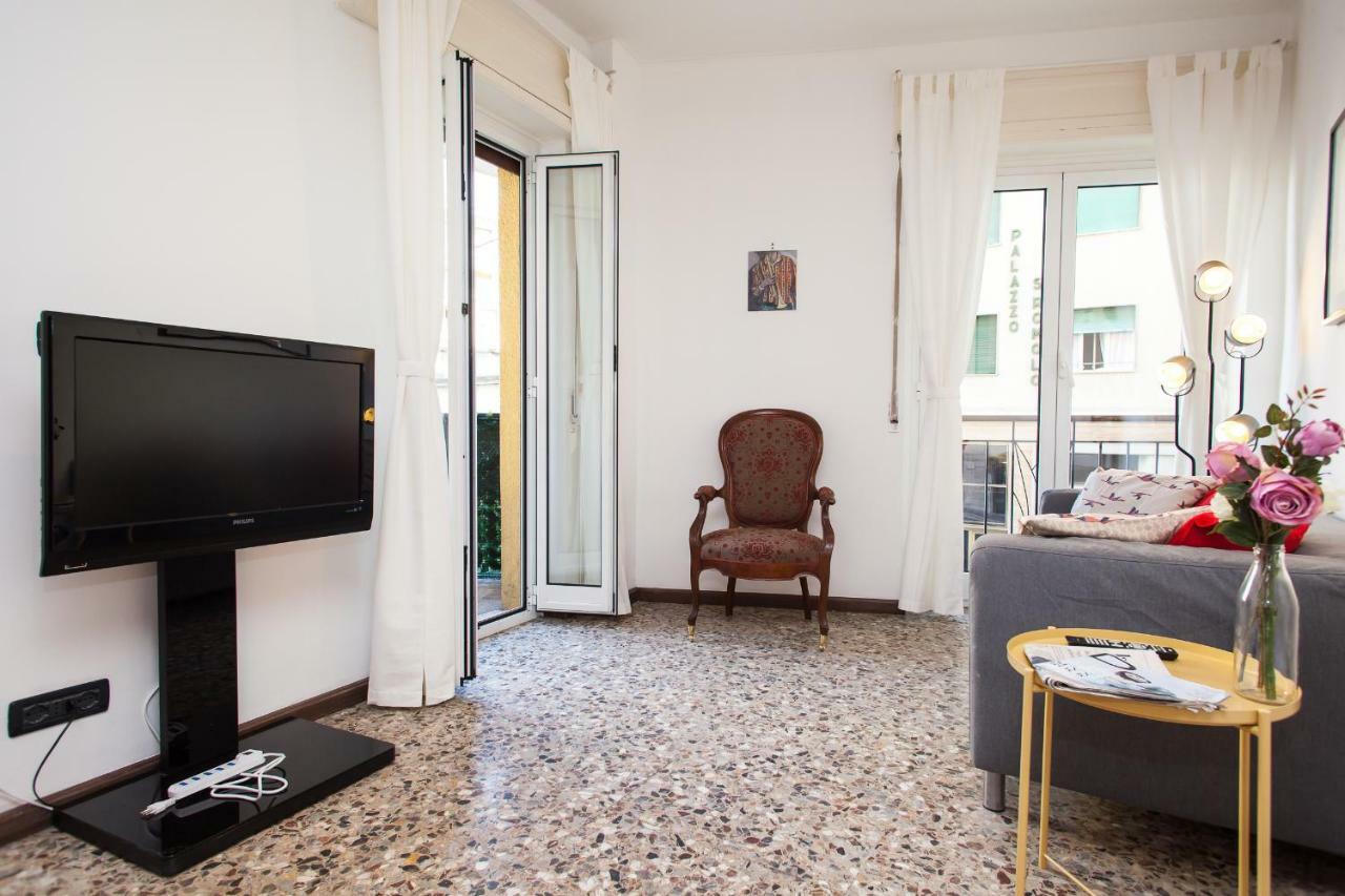 Casa Liberta - Downtown Modern Apartment With Airconditioning Sanremo Exterior photo